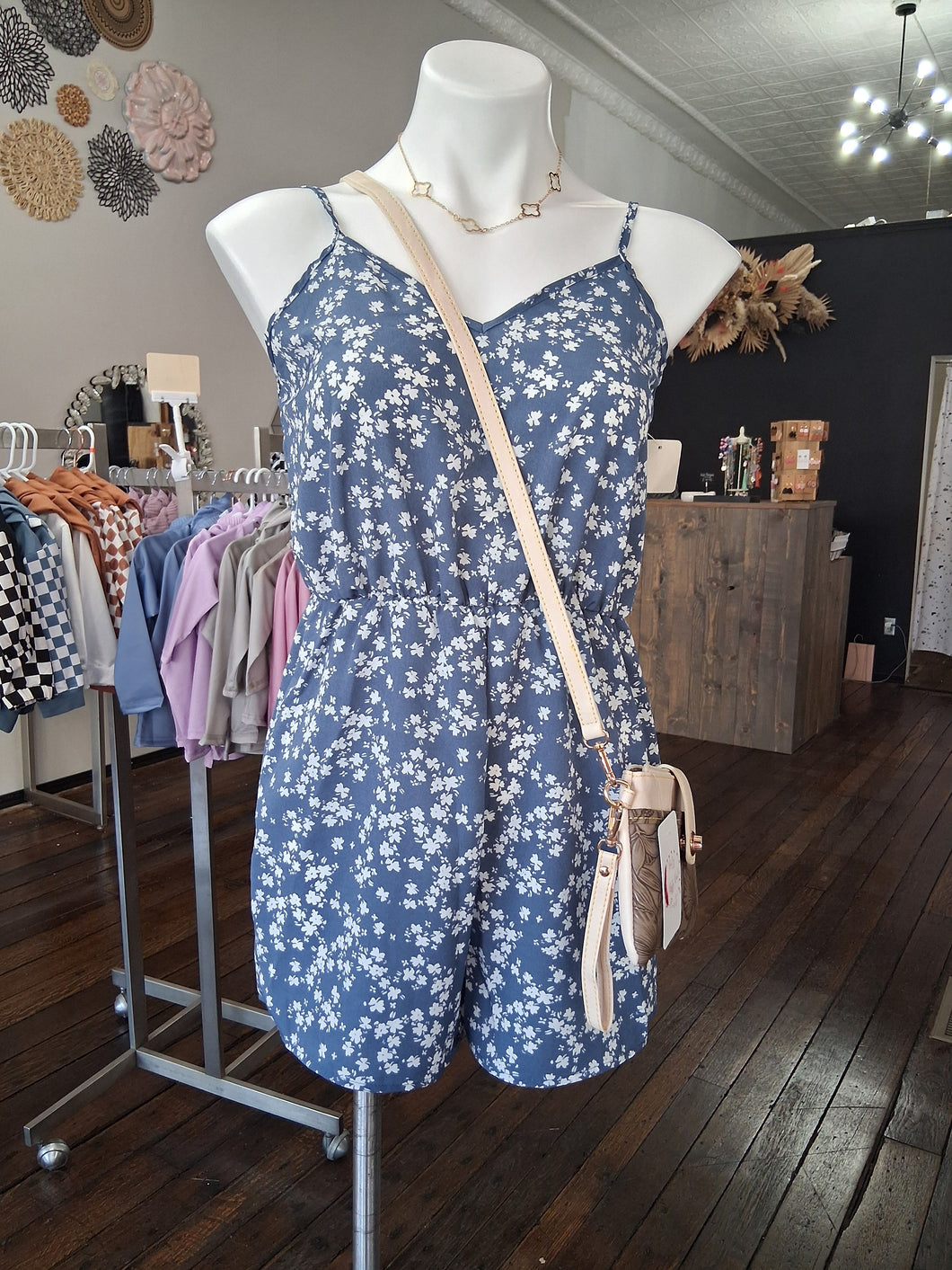 Calie Romper ☆ Medium & xlarge