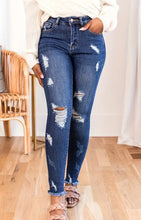 Load image into Gallery viewer, Curvy Janice Jeans (14,16,18)
