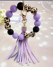 Load image into Gallery viewer, Cheetah Keychain Bracelets- 3 colors
